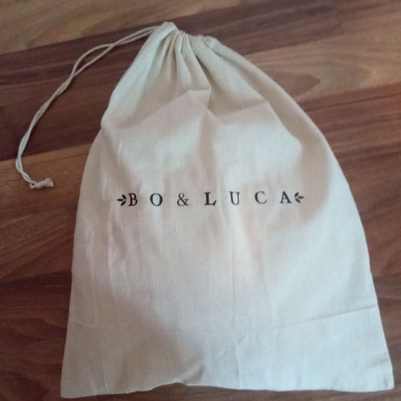 Bo & Luca Everley Veil in Ivory and Gold - Picture 5 of 7